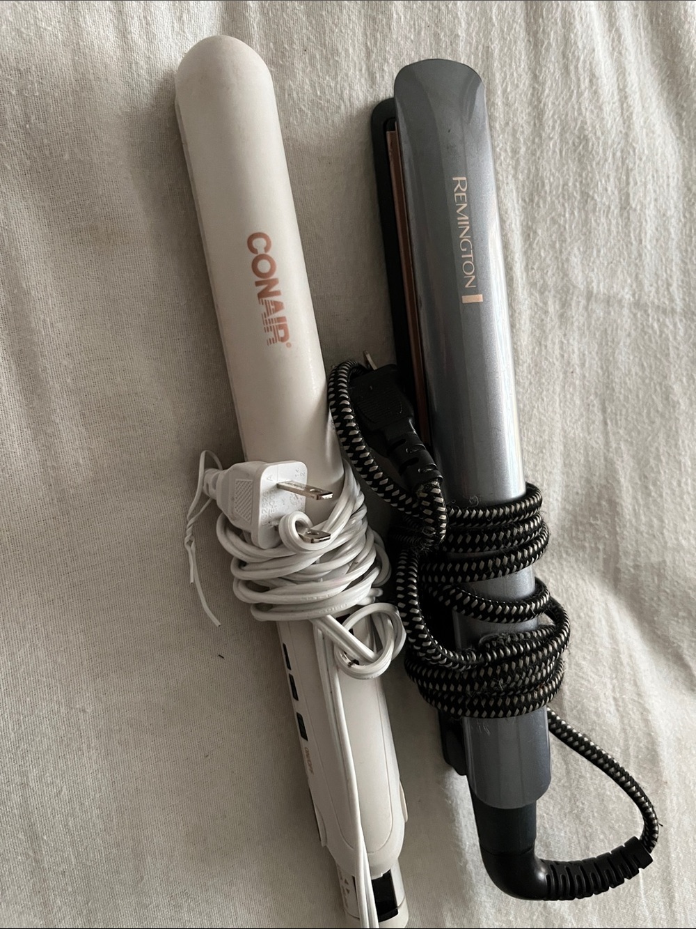 Conair White & Remington Gray Dual Pack Hair Straighteners